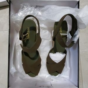 Nine West Moveover3y Green Wedges 5.5